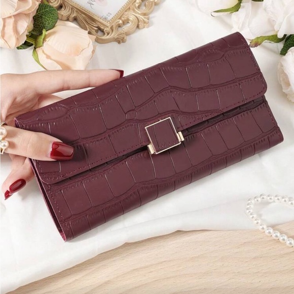 ⚠️Clearance Elegant Burgundy / Wine Red Crocodile-Embossed Clutch Long Wallet - Picture 5 of 8